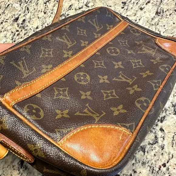 LV Trocadero 24 - Picture 3 of 14